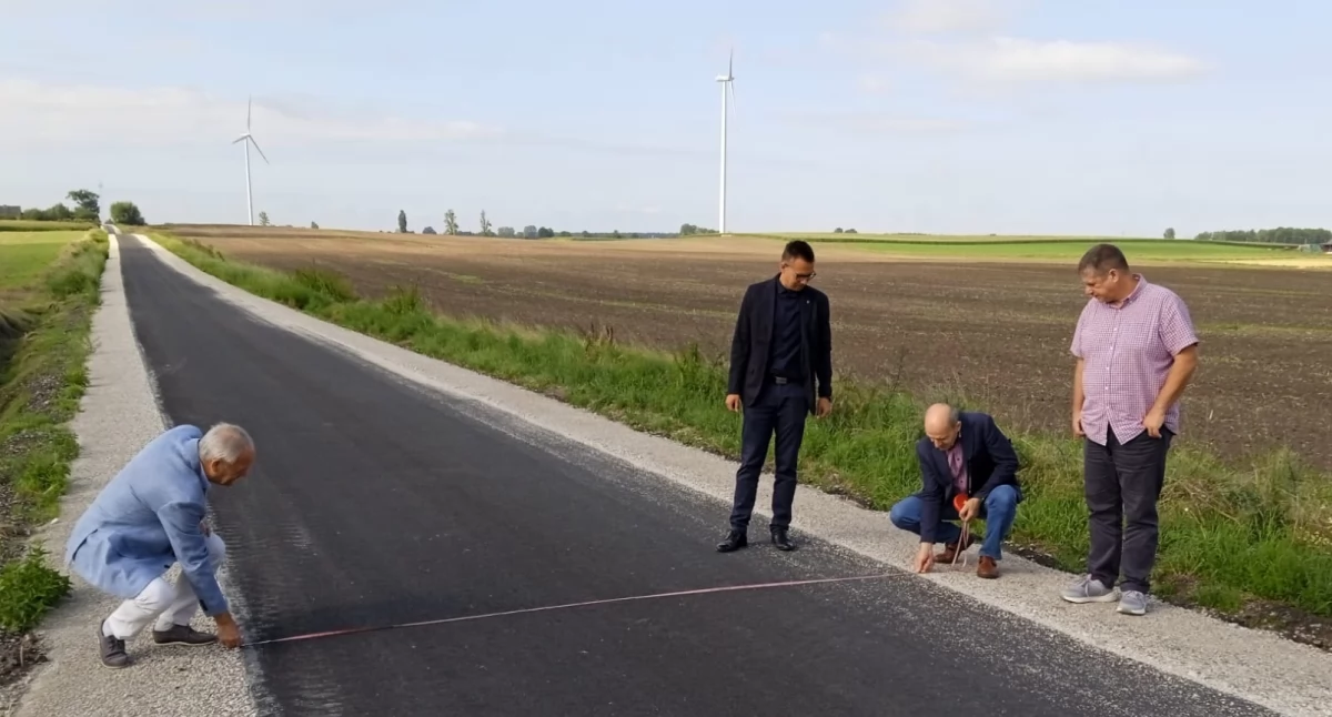 Inwestycje, Rolnicy wygodniej dojadą - zdjęcie, fotografia