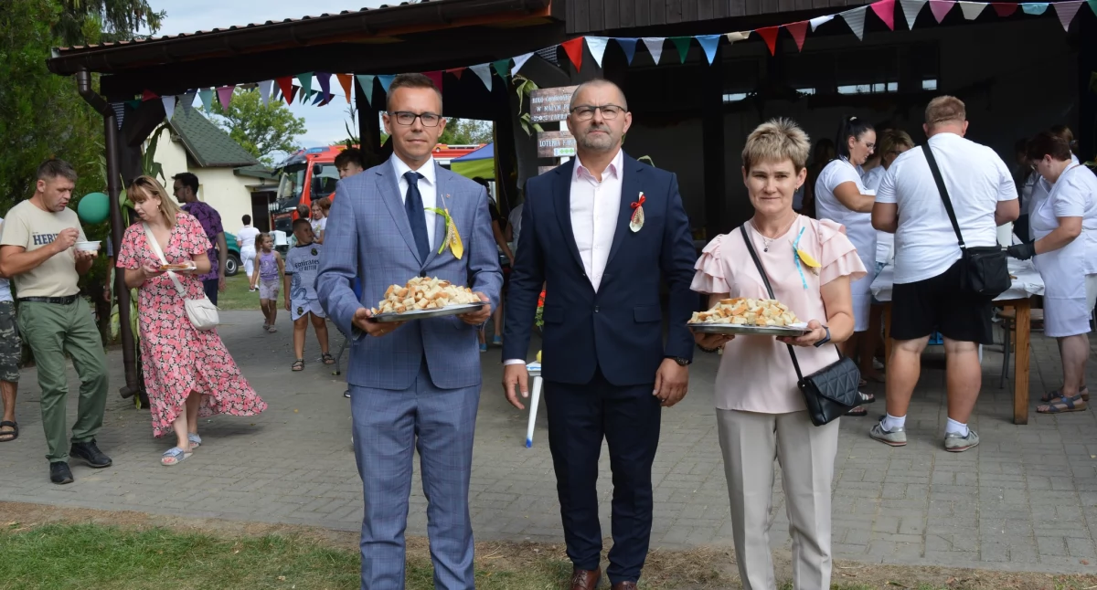 Wydarzenia lokalne, Wspólnie dziękowali plony [zdjęcia] - zdjęcie, fotografia