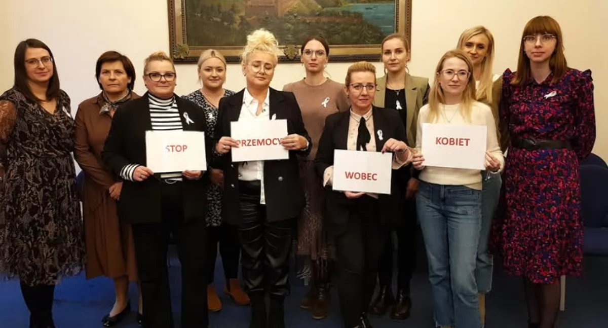 Stowarzyszenia i organizacje, Kampania rzecz kobiet - zdjęcie, fotografia