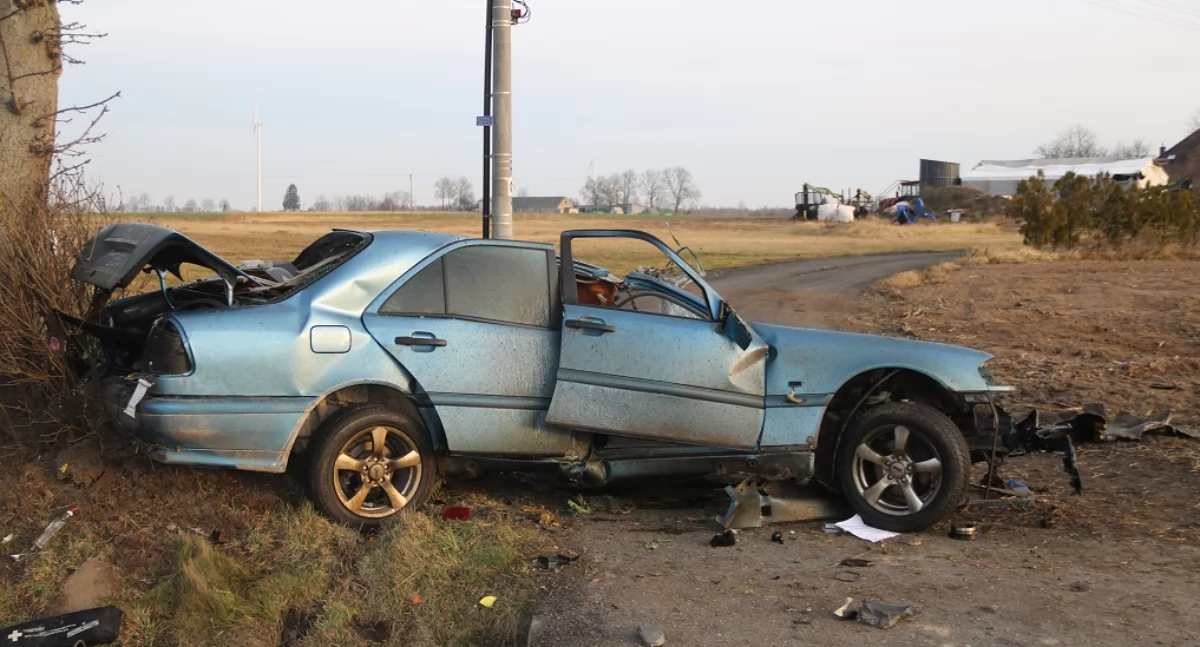 Wypadki, Tragedia drodze żyje latek - zdjęcie, fotografia