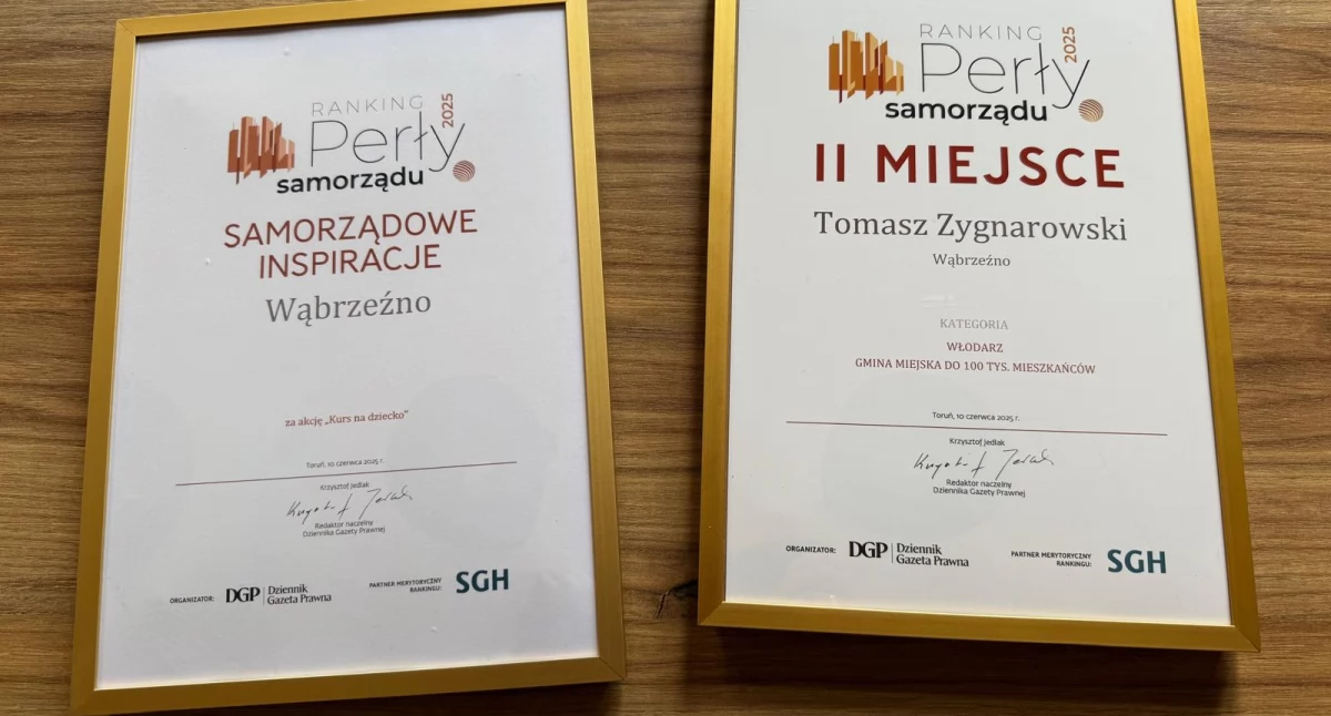 Urzędy, Wyróżnienie burmistrza miasta - zdjęcie, fotografia