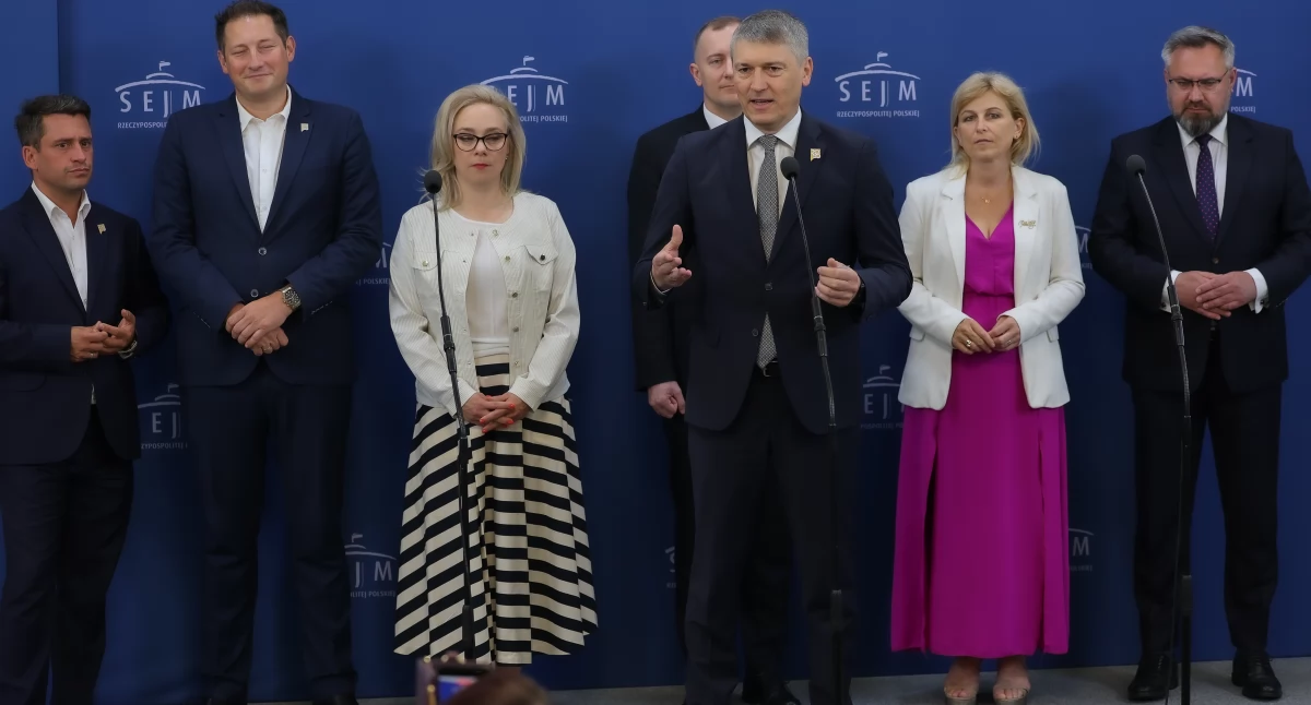 Polityka, Chcą wzmocnienia lokalnych wspólnot - zdjęcie, fotografia