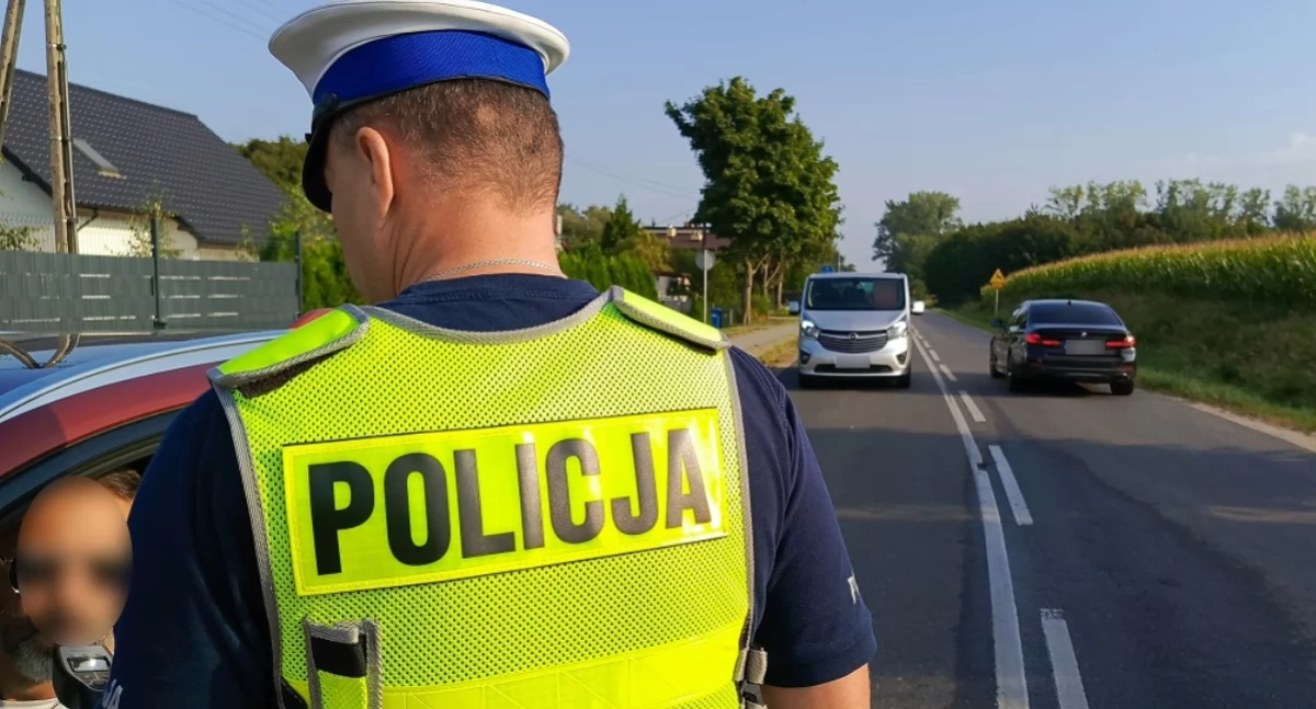 Kronika kryminalna, latek stracił prawo jazdy - zdjęcie, fotografia
