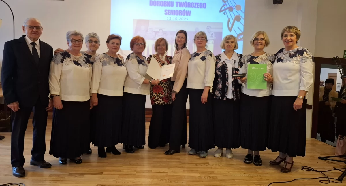 Domy kultury, Artystyczne prezentacje seniorów - zdjęcie, fotografia