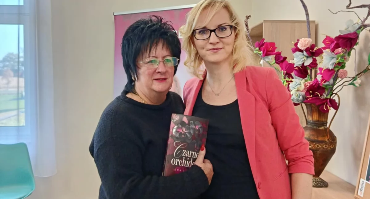 Biblioteki, Sukces biblioteki klubu seniora - zdjęcie, fotografia