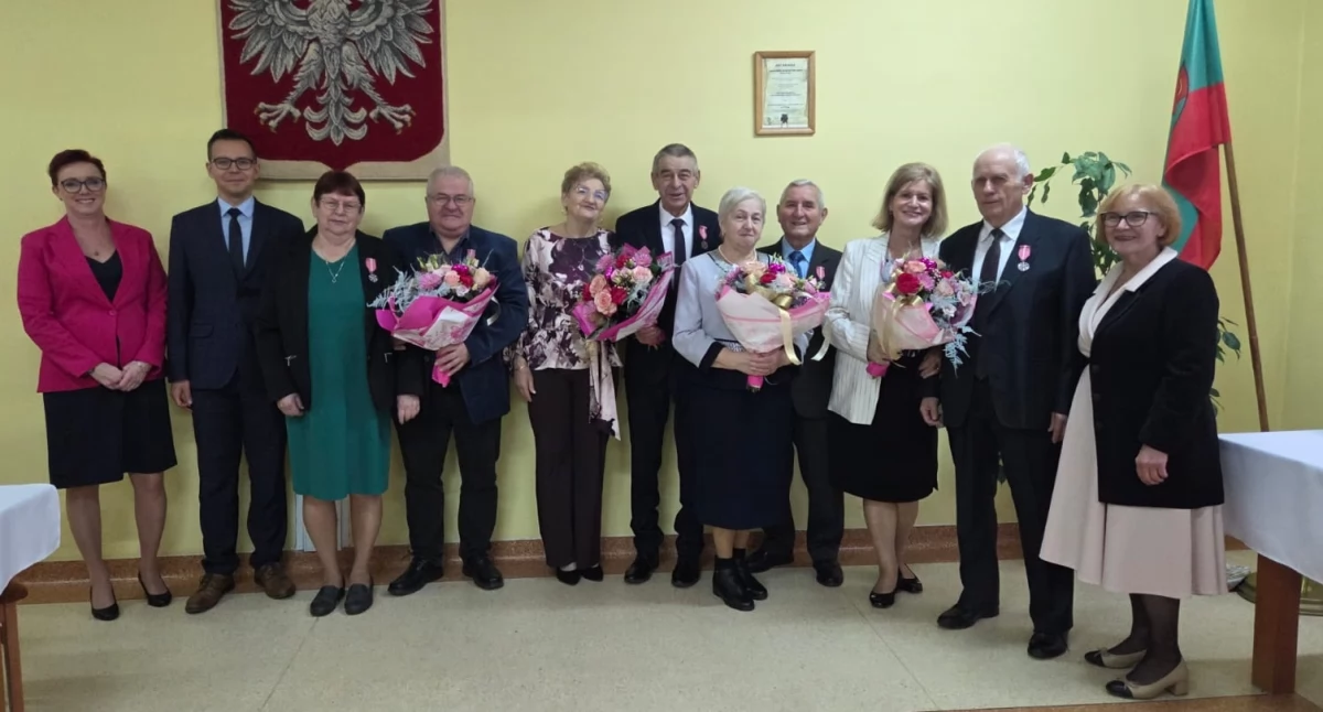 Ciekawi ludzie, Małżonkowie medal - zdjęcie, fotografia