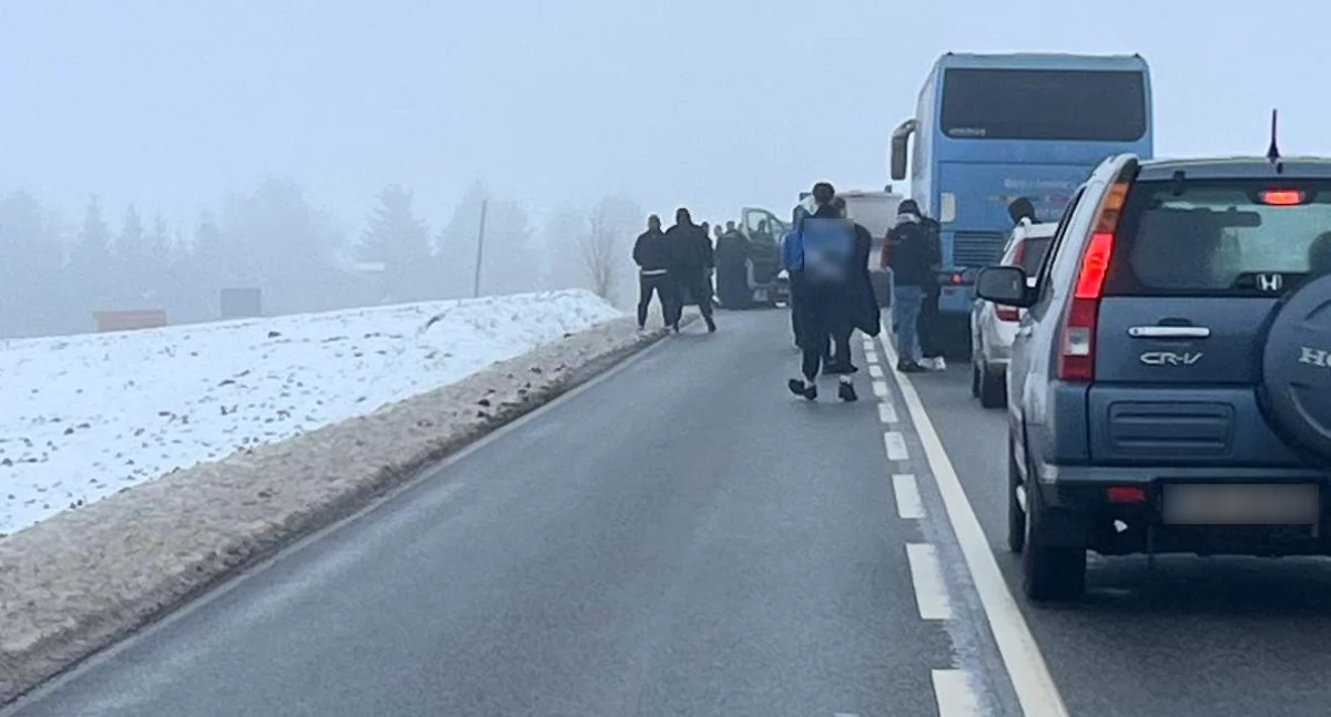 Kronika kryminalna, Policjanci udaremnili ustawkę kiboli Jarantowicach - zdjęcie, fotografia