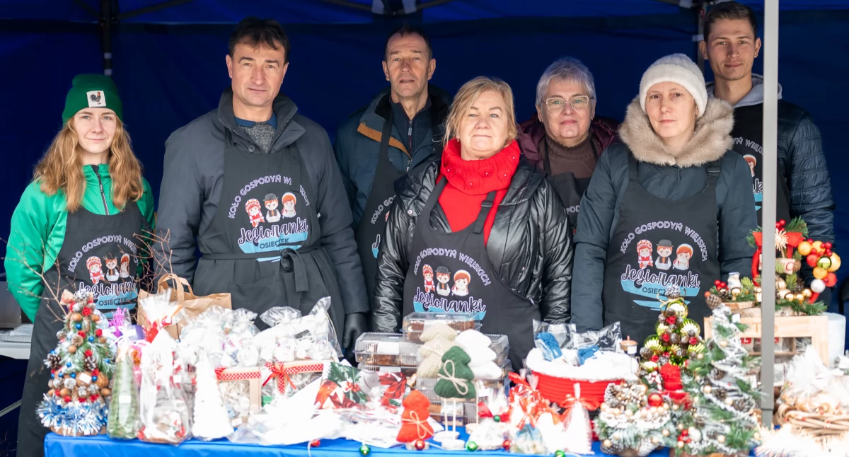 Wydarzenia lokalne, Świąteczna atmosfera rynku - zdjęcie, fotografia