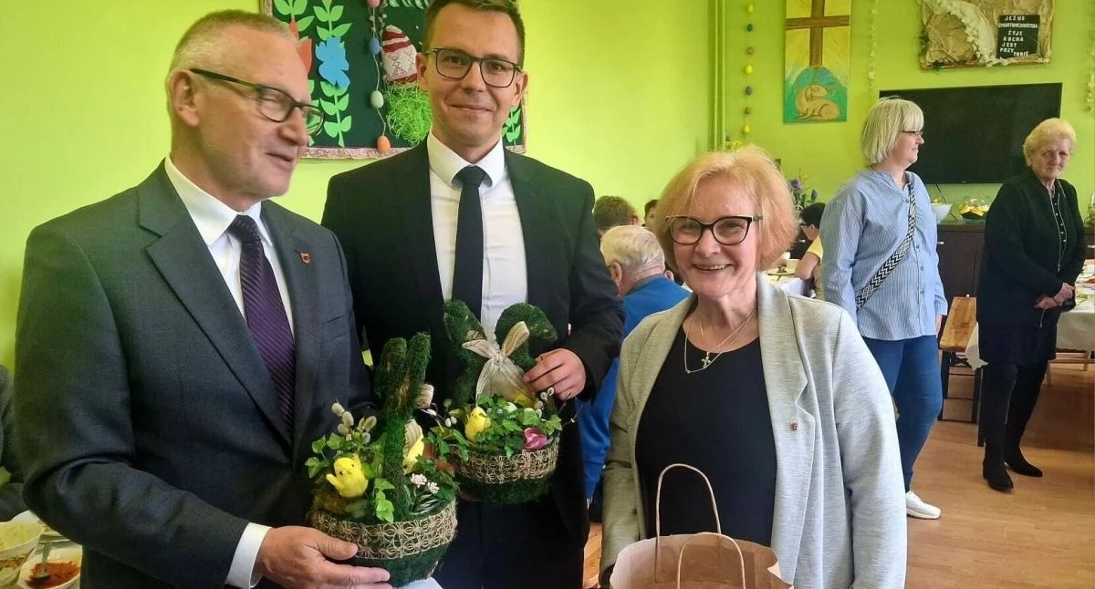 Wydarzenia lokalne, Smacznego jajka - zdjęcie, fotografia