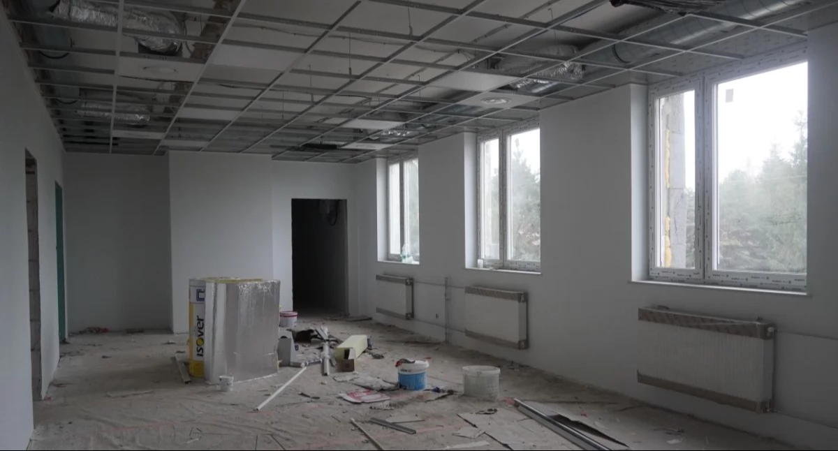 Inwestycje, gmach coraz bliżej - zdjęcie, fotografia