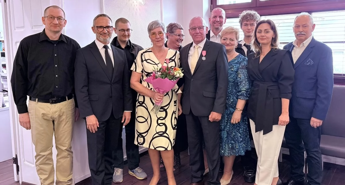 Urzędy, Piękny jubileusz trzech - zdjęcie, fotografia