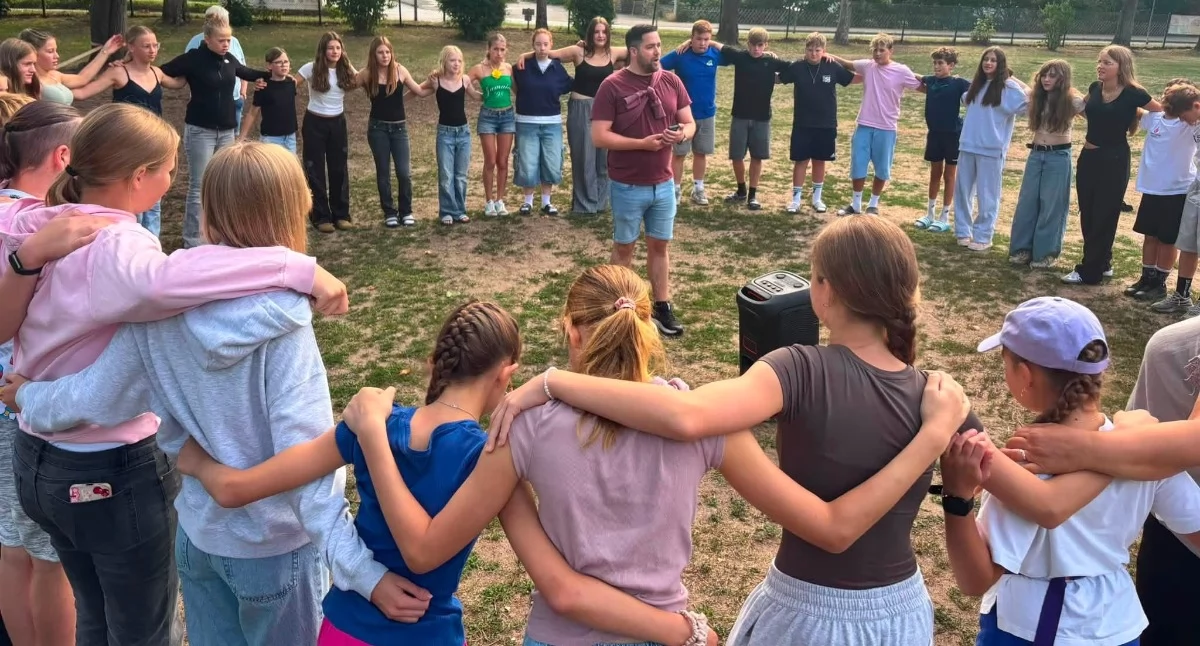 Stowarzyszenia i organizacje, Connecting Motion młodzież sport współpraca - zdjęcie, fotografia