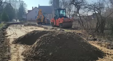 Modernizują gminne drogi