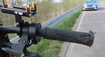 Wypadek na hulajnodze. 17-latka w ciężkim stanie