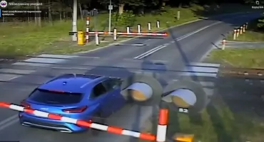 O włos od tragedii na torach!