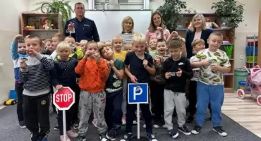 Policjanci odwiedzili uczniów z Zielenia i Ryńska