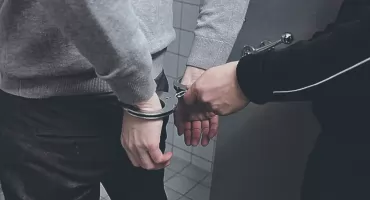 Oszust ukrywał się latami, ale teraz posiedzi