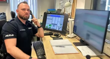 Policjant uratował 37-latka. Znalazł go w lesie